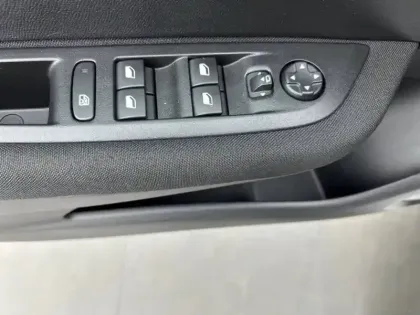 Photo 18 Peugeot 208 Gén. II Ph1 NG Active Pack 5