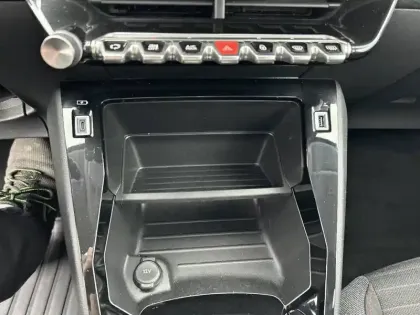 Photo 27 Peugeot 208 Gén. II Ph1 NG Active Pack 5