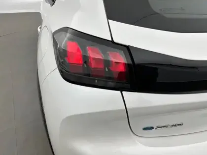 Photo 16 Peugeot 208 Gén. II Ph1 NG Active Pack 5