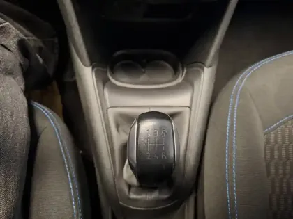 Photo 35 Peugeot 208  PureTech 82ch S&S BVM5