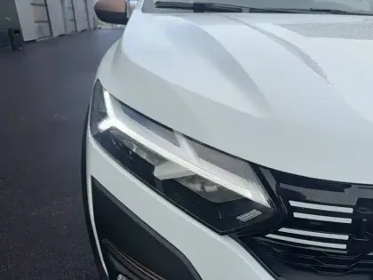 Photo 27 Dacia Jogger  Hybrid 140 7 places GSR2