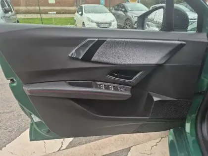 Photo 10 Renault Clio Gén. VI Ph1 Techno 5