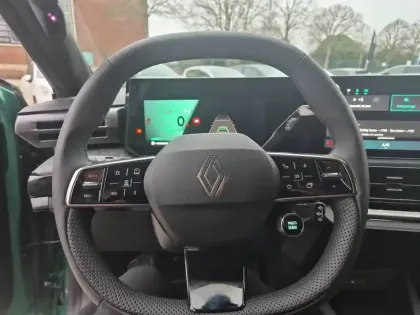 Photo 33 Renault Clio  E-Tech full hybrid 160 ch