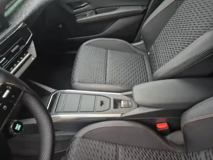 Photo 11 Renault Clio Gén. VI Ph1 Techno 5