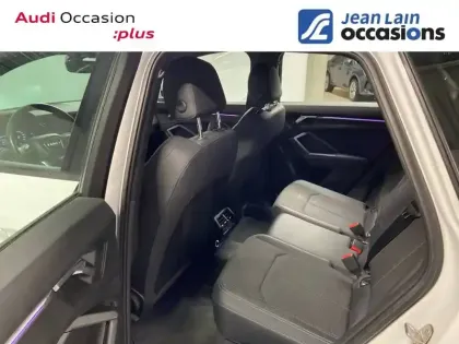 Photo 16 Audi Q3  35 TDI 150 ch S tronic 7