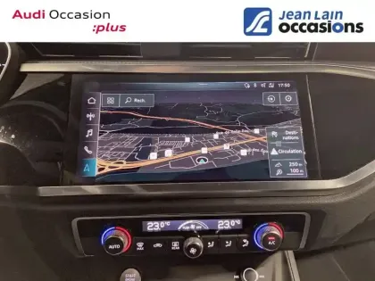 Photo 34 Audi Q3  35 TDI 150 ch S tronic 7