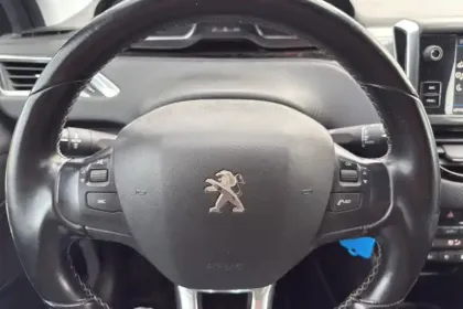 Photo 18 Peugeot 2008  BlueHDi 120ch S&S EAT6