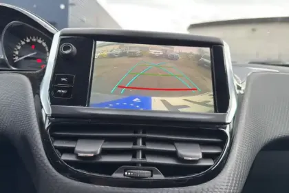 Photo 29 Peugeot 2008  BlueHDi 120ch S&S EAT6