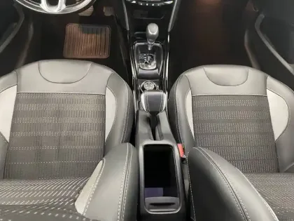 Photo 58 Peugeot 2008  BlueHDi 120ch S&S EAT6