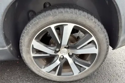 Photo 11 Peugeot 2008  BlueHDi 120ch S&S EAT6