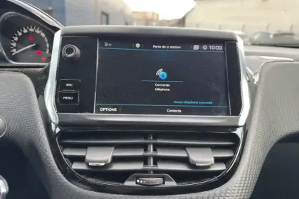 Photo 25 Peugeot 2008  BlueHDi 120ch S&S EAT6