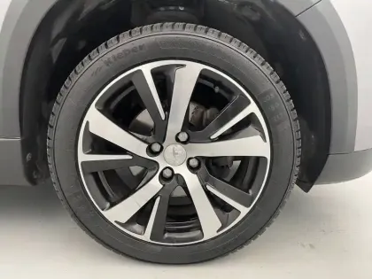 Photo 49 Peugeot 2008  BlueHDi 120ch S&S EAT6