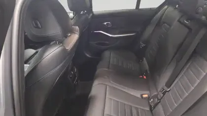 Photo 42 BMW Serie 3 330e 292 ch BVA8