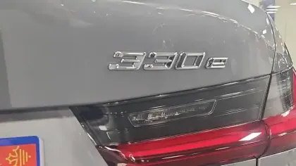 Photo 31 BMW Serie 3 330e 292 ch BVA8