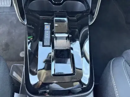 Photo 13 Citroën C3 Aircross  Hybride 145 e-DCS6