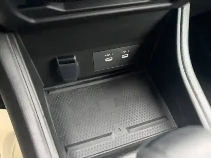 Photo 46 Renault Captur  E-Tech full hybrid 145 ch