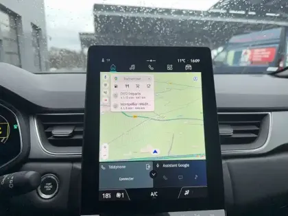 Photo 39 Renault Captur  E-Tech full hybrid 145 ch