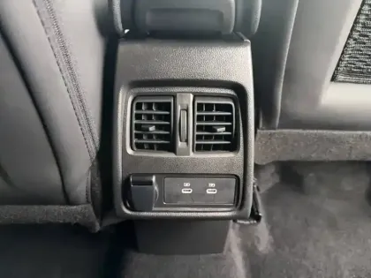 Photo 28 Renault Captur  E-Tech full hybrid 145 ch