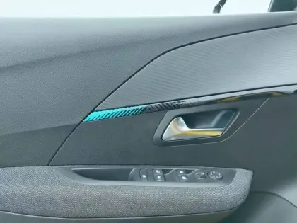 Photo 59 Peugeot 208  PureTech 75 S&S BVM5