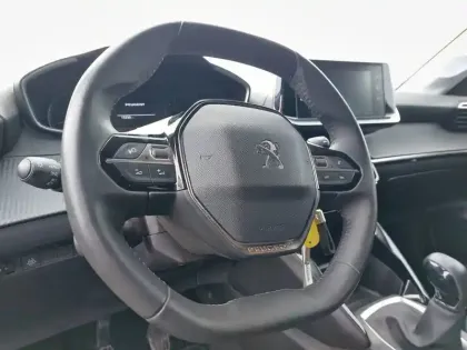 Photo 48 Peugeot 208  PureTech 75 S&S BVM5