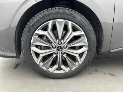 Photo 66 DS DS 4  Hybride E-Tense 225 EAT8