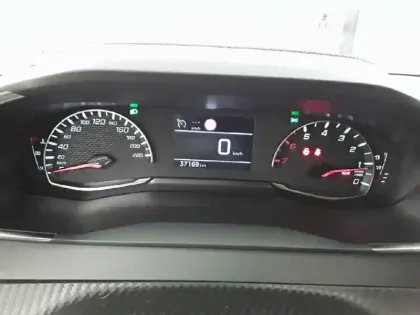 Photo 9 Peugeot 208  PureTech 75 S&S BVM5