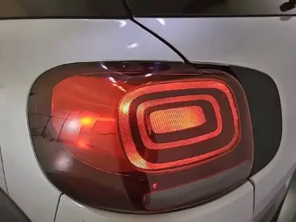 Photo 16 Citroën C3 Aircross Gén. I Ph1 Shine 5