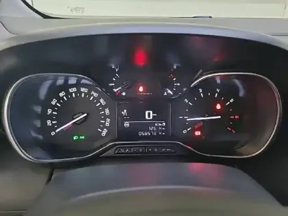 Photo 9 Citroën C3 Aircross Gén. I Ph1 Shine 5