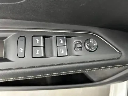 Photo 22 Peugeot 3008 Gén. II Ph2 GT Pack 5