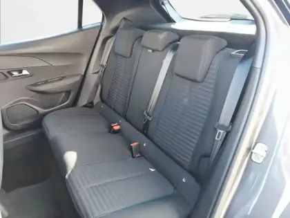 Photo 11 Peugeot 2008  BlueHDi 110 S&S BVM6