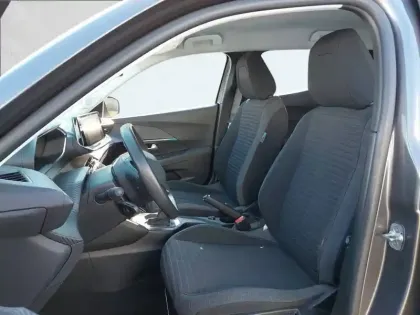 Photo 43 Peugeot 2008  BlueHDi 110 S&S BVM6