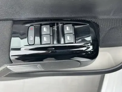 Photo 17 Citroën C3  PureTech 83 S&S BVM5