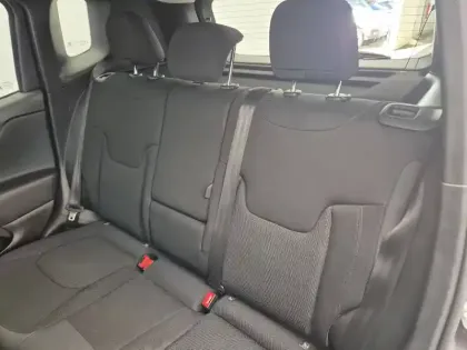 Photo 24 Jeep Renegade  1.6 I E.torQ Evo S&S 110 ch