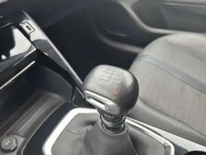 Photo 33 Peugeot 208 Gén. II Ph1 NG Allure 5