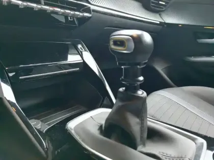 Photo 13 Peugeot 208  BlueHDi 100 S&S BVM6