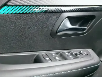 Photo 19 Peugeot 208  BlueHDi 100 S&S BVM6