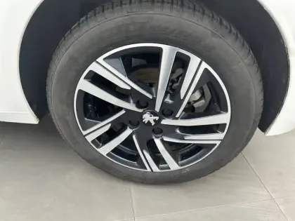 Photo 54 Peugeot 208  BlueHDi 100 S&S BVM6