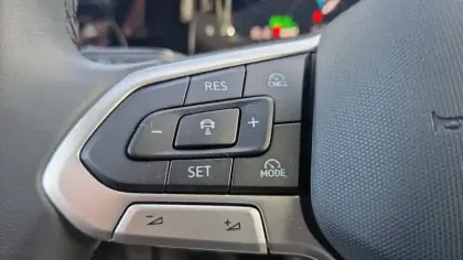 Photo 30 Volkswagen Golf  1.5 eHybrid 204 DSG6
