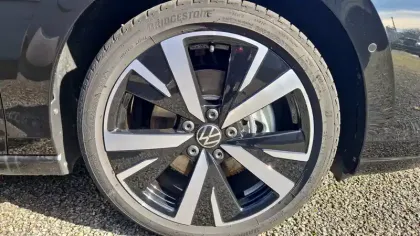 Photo 8 Volkswagen Golf  1.5 eHybrid 204 DSG6