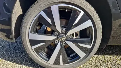 Photo 11 Volkswagen Golf  1.5 eHybrid 204 DSG6