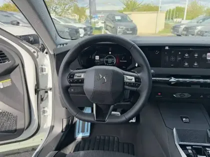 Photo 8 DS DS 4 N°4 Hybride Rechargeable 225 DCT7