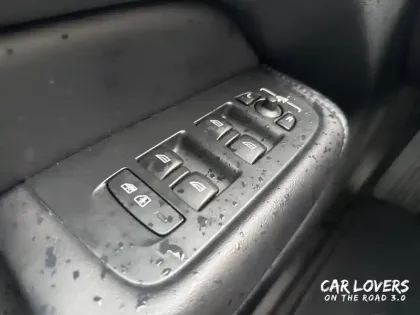 Photo 20 Volvo Xc60  T6 Recharge AWD 253 ch + 145 ch Geartronic 8