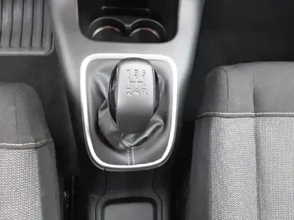 Photo 13 Citroën C3  PureTech 83 S&S BVM5