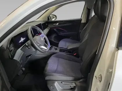 Photo 9 Volkswagen Tiguan  1.5 eTSI 131ch DSG7