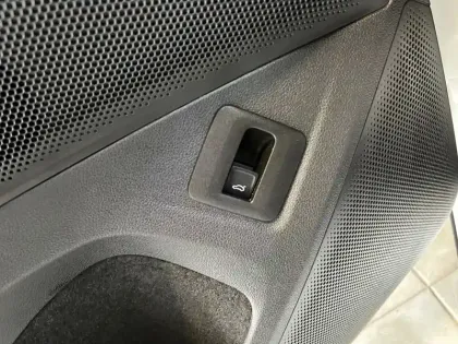 Photo 17 Volkswagen Tiguan  1.5 eTSI 131ch DSG7