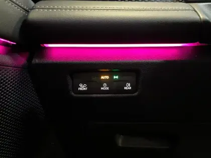 Photo 19 Volkswagen Tiguan  1.5 eTSI 131ch DSG7