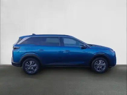 Photo 45 Peugeot 5008  Hybrid 145 e-DCS6