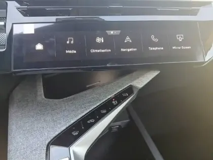 Photo 20 Peugeot 5008  Hybrid 145 e-DCS6