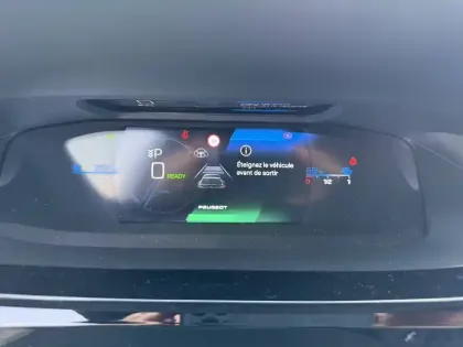 Photo 32 Peugeot 408  Electrique 58 kWh 210 ch