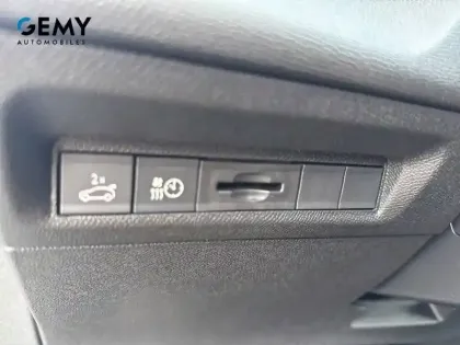 Photo 21 Peugeot 408  Electrique 58 kWh 210 ch